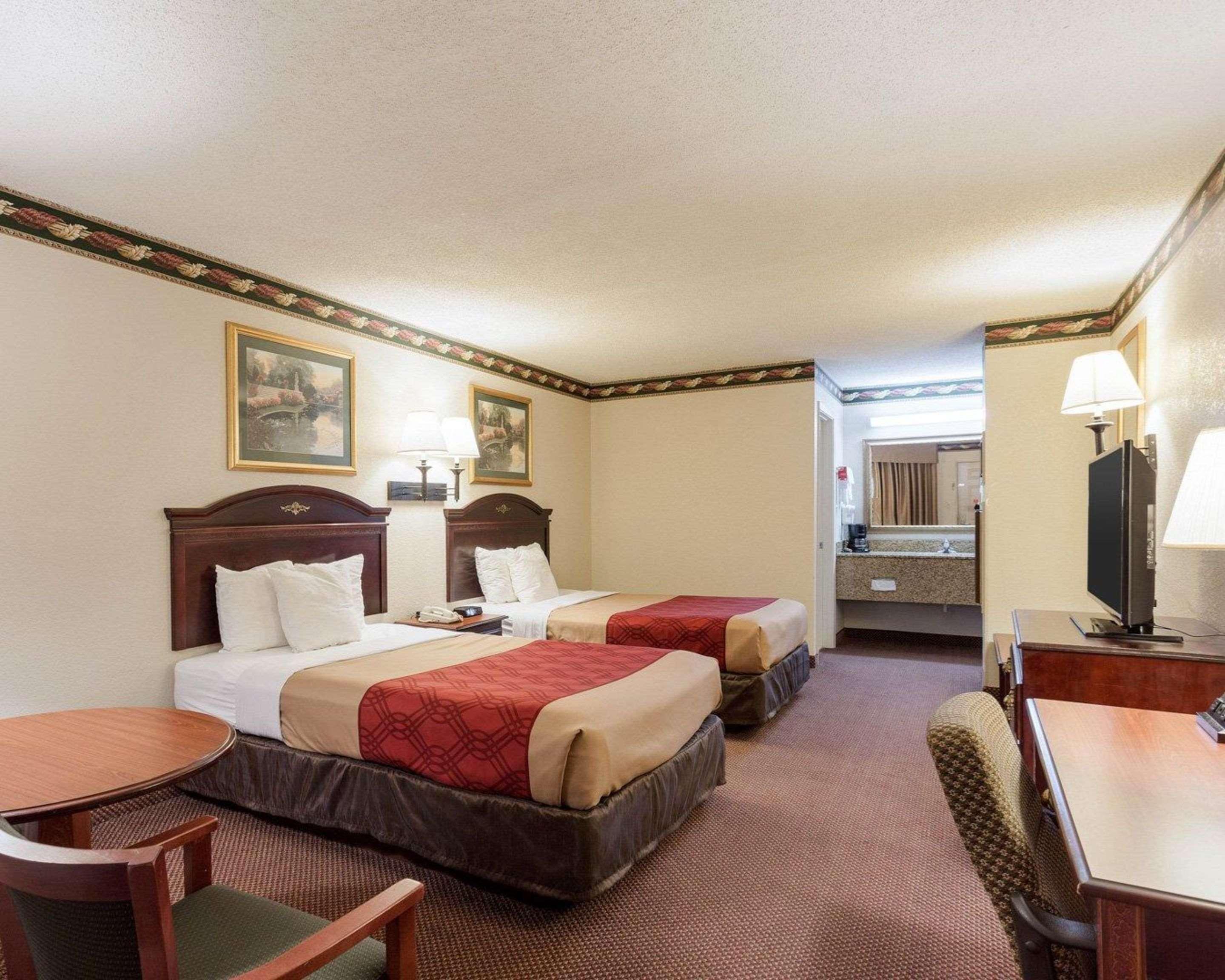 Econo Lodge Гренада Екстер'єр фото