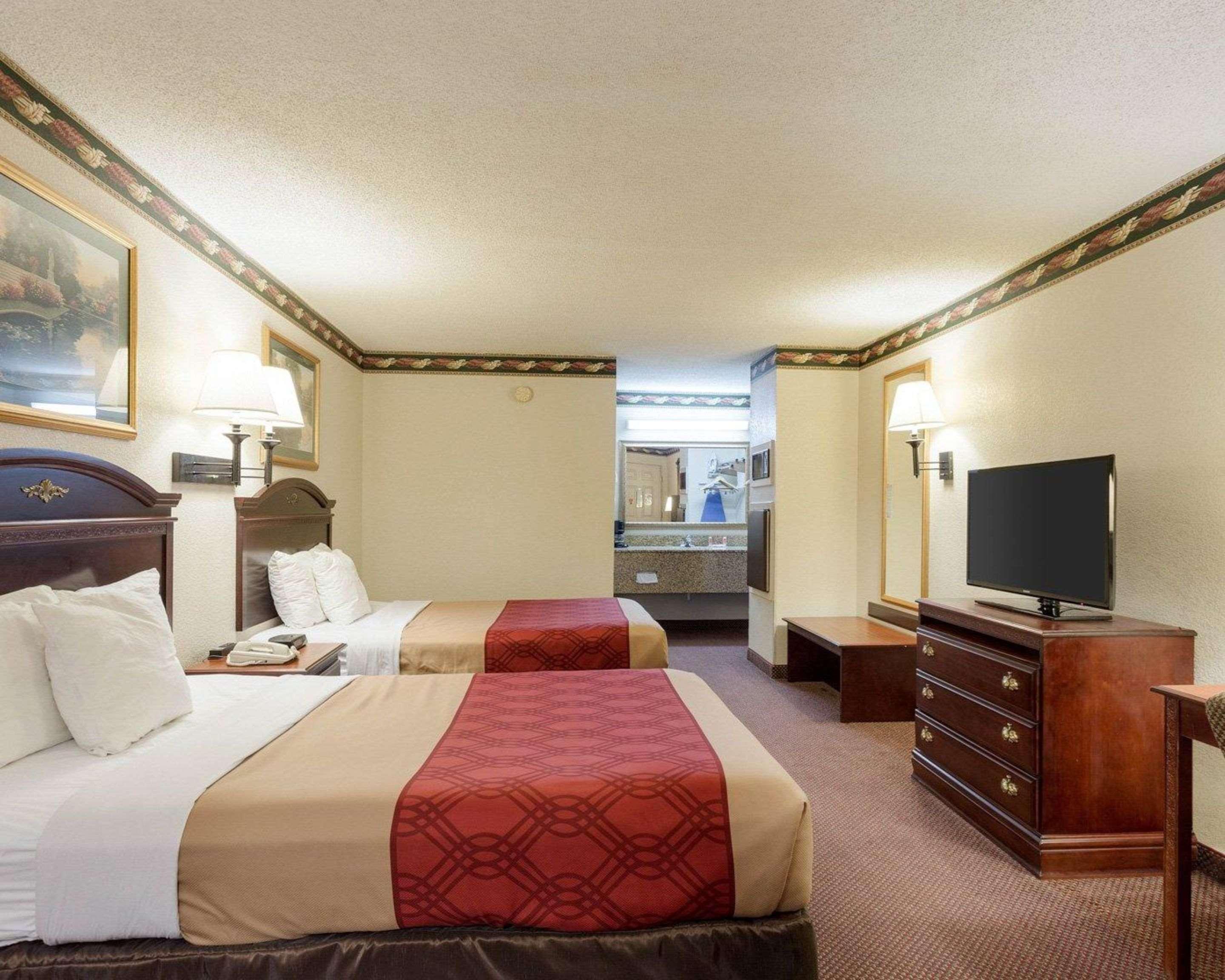 Econo Lodge Гренада Екстер'єр фото