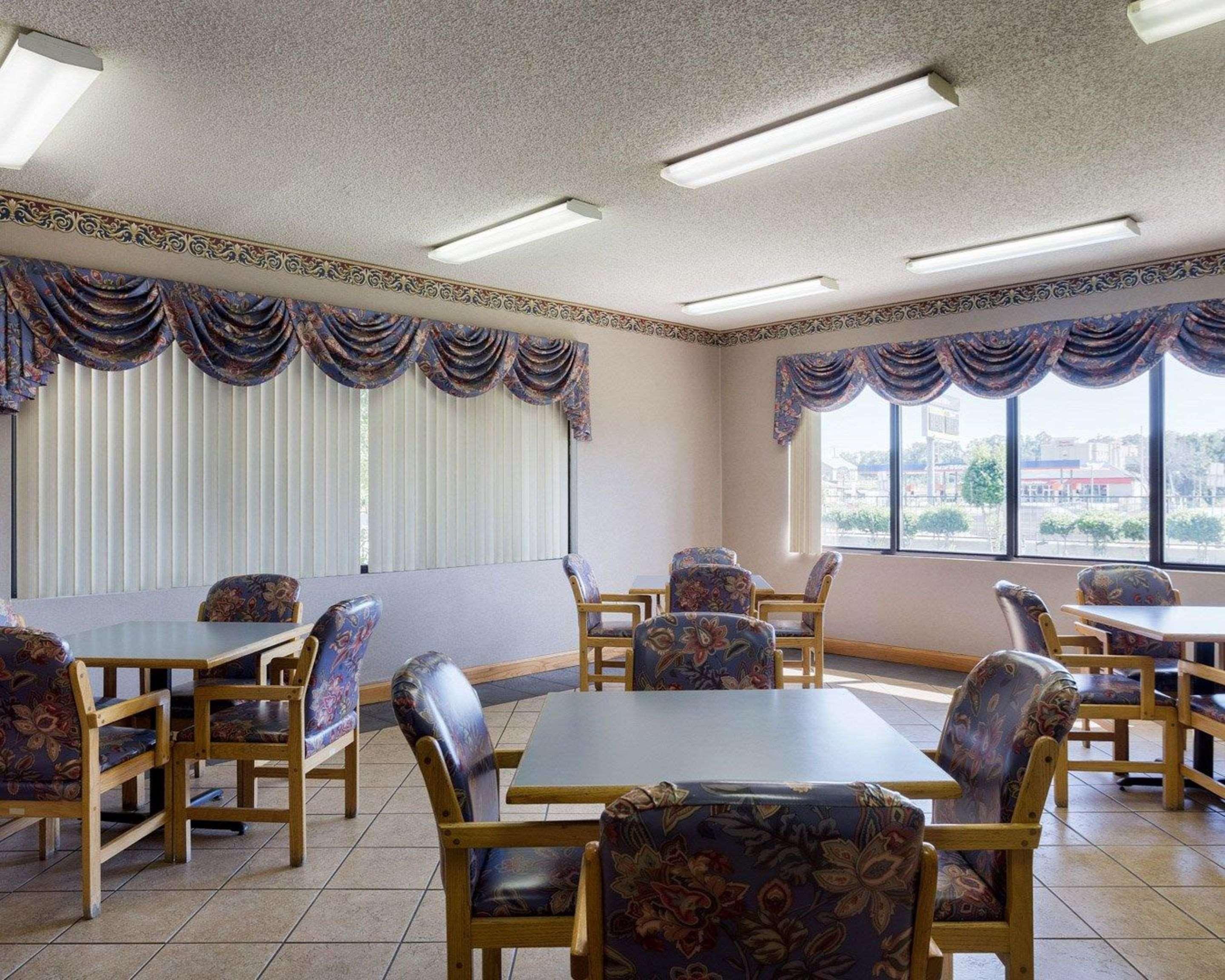 Econo Lodge Гренада Екстер'єр фото