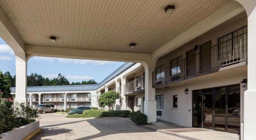 Econo Lodge Гренада Екстер'єр фото