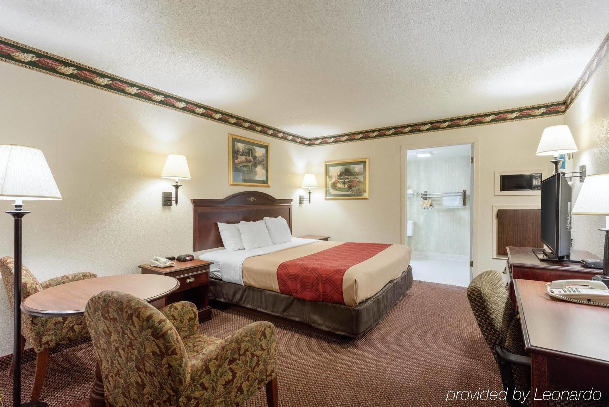 Econo Lodge Гренада Екстер'єр фото