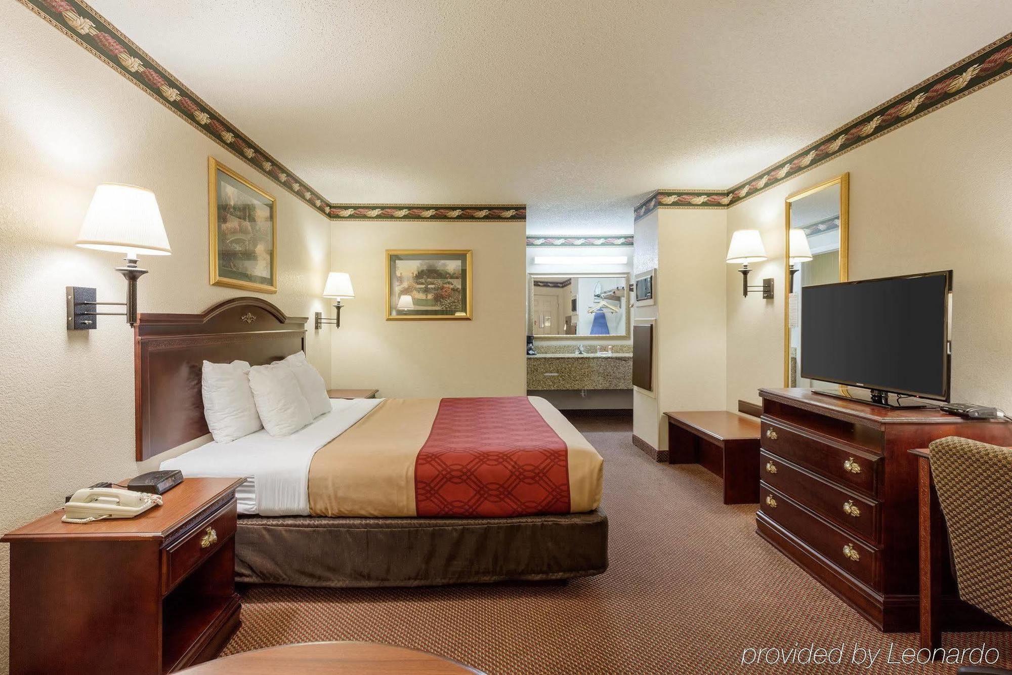 Econo Lodge Гренада Екстер'єр фото