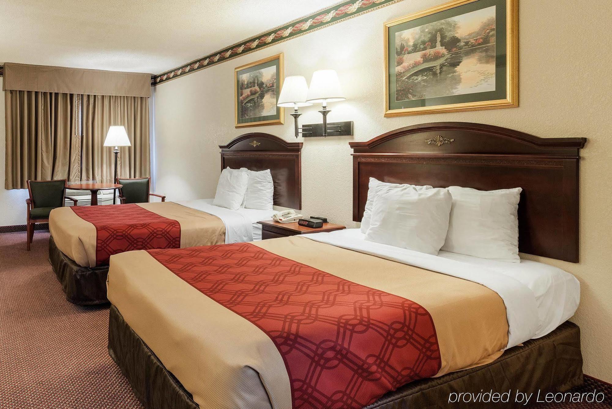 Econo Lodge Гренада Екстер'єр фото