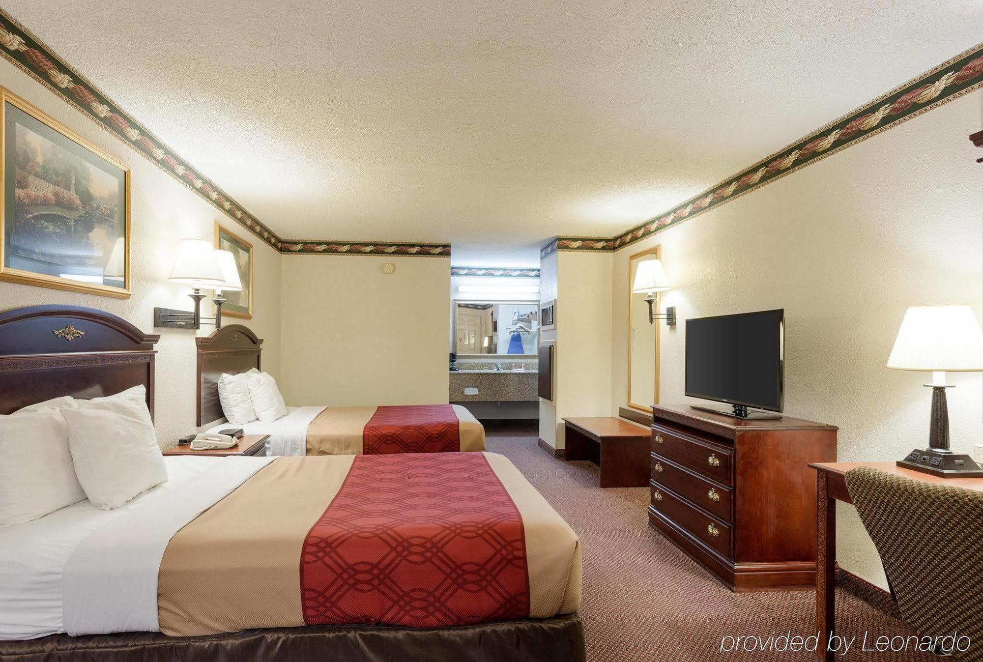 Econo Lodge Гренада Екстер'єр фото